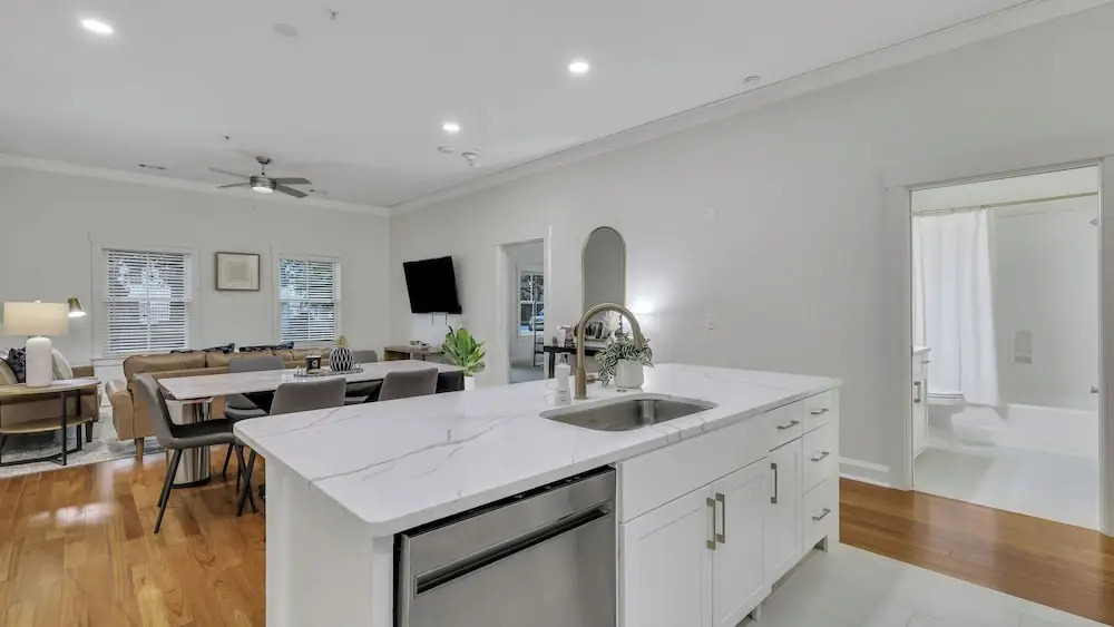13 Condos in the Historic District Entire Building The Juliette by Avantstay