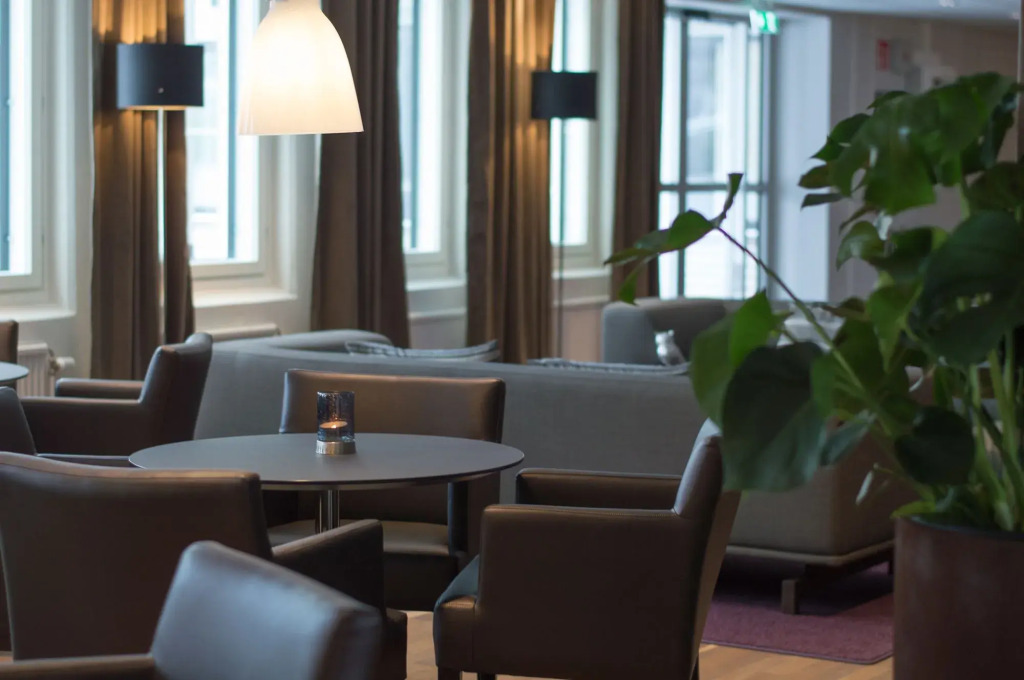 Best Western Plus Park Airport Hotel