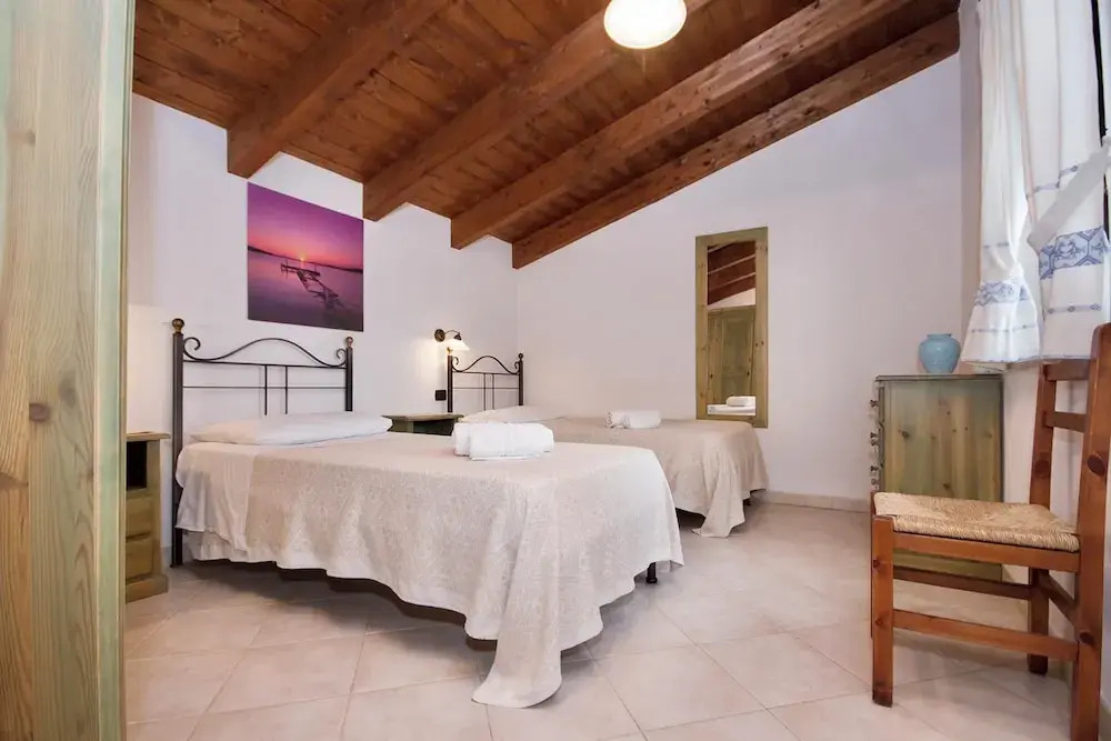 ISA - Residence with swimming pool a few minutes from Alghero