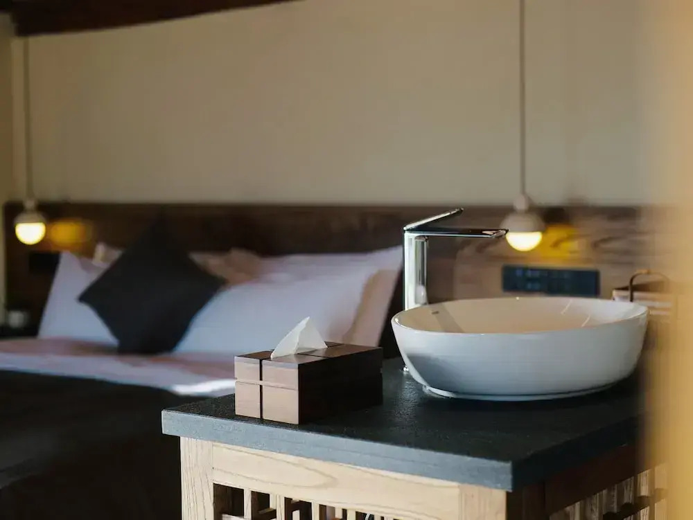 Leisure Courtyard Seascape Designer Hotel-Free one-way airport transport for check in three consecutive nights