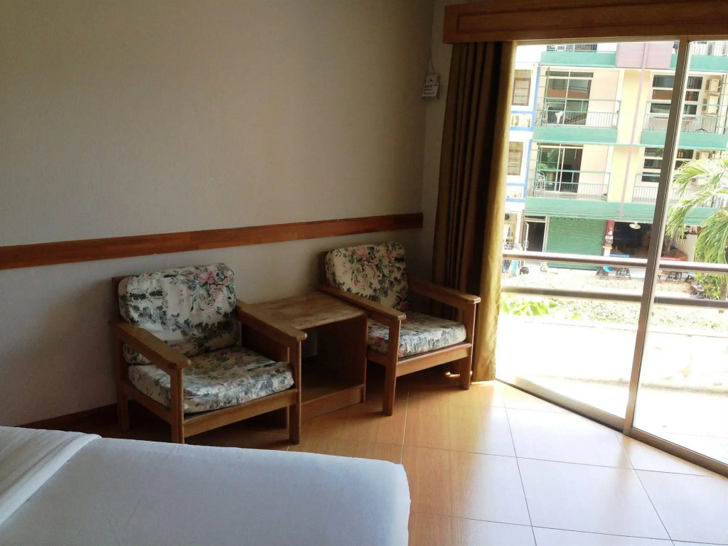 Skaw Beach Hotel