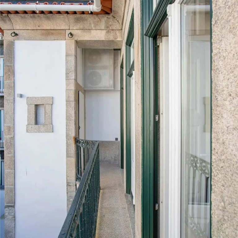 Liiiving in Porto-Mouzinho Residence Apartments
