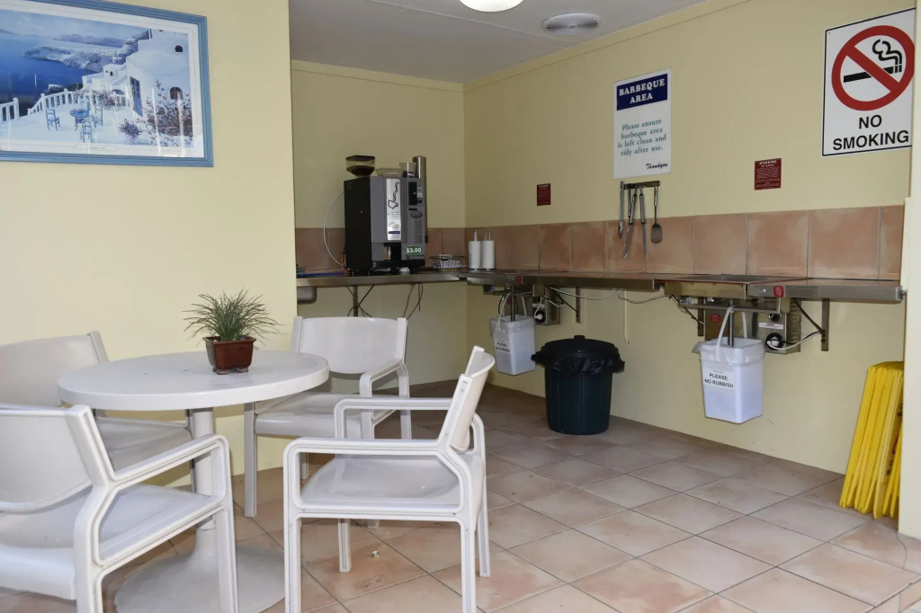 Beachside Holiday Apartments