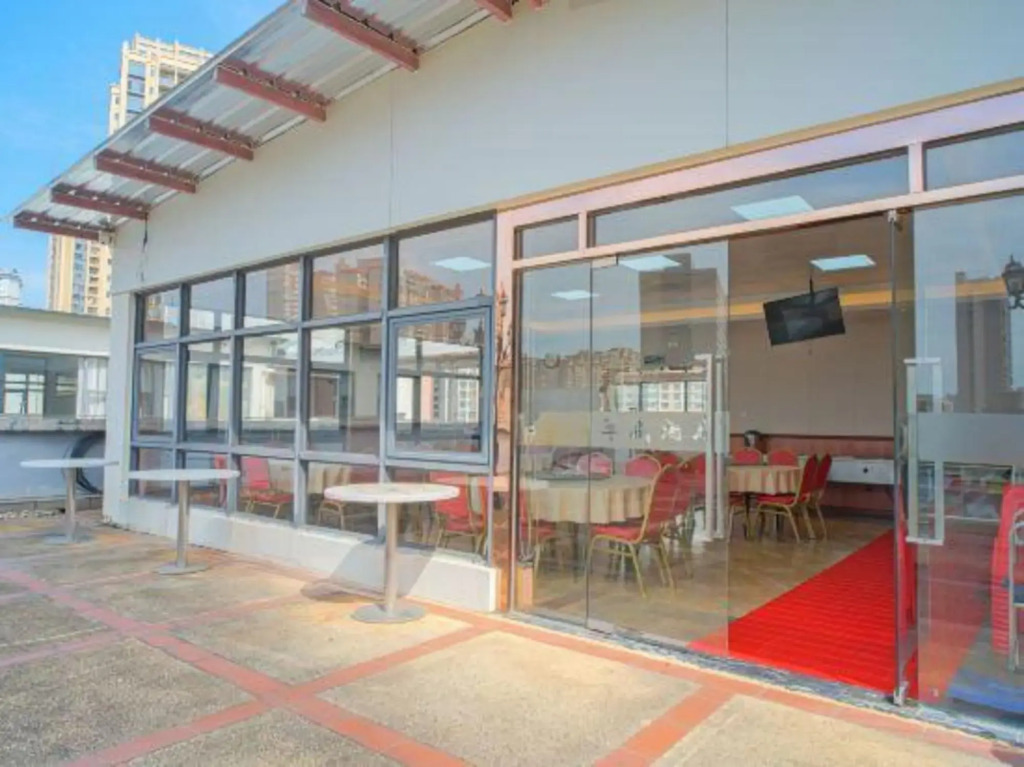 Junwei Hotel