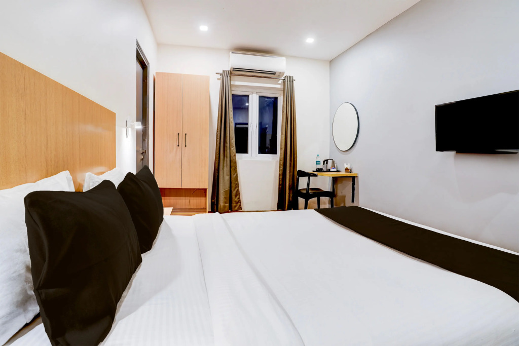 Townhouse Ulsoor Near Halasuru Metro Station