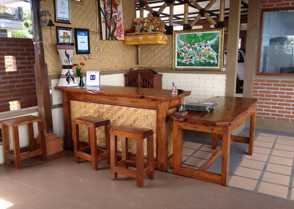 KARANG SARI Guesthouse & Warung