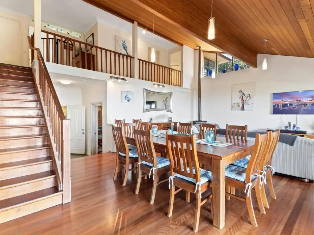 Belle Vue Beach House by Discover Stradbroke
