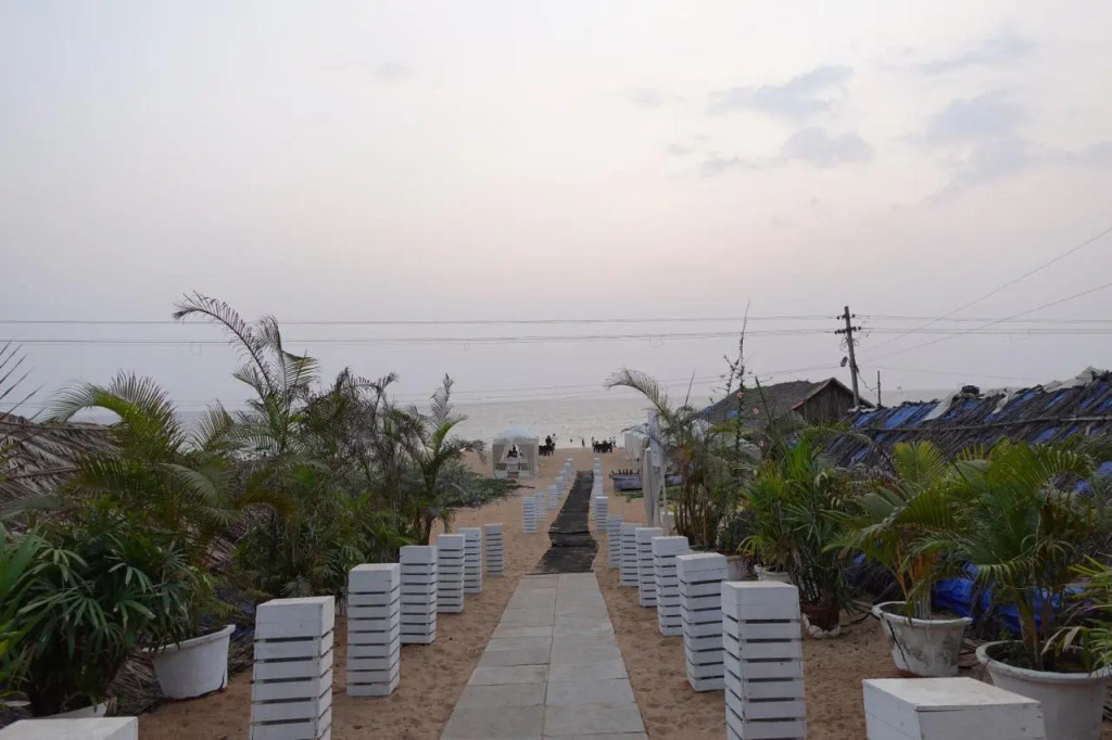 Lillywoods Zac Beach Resort