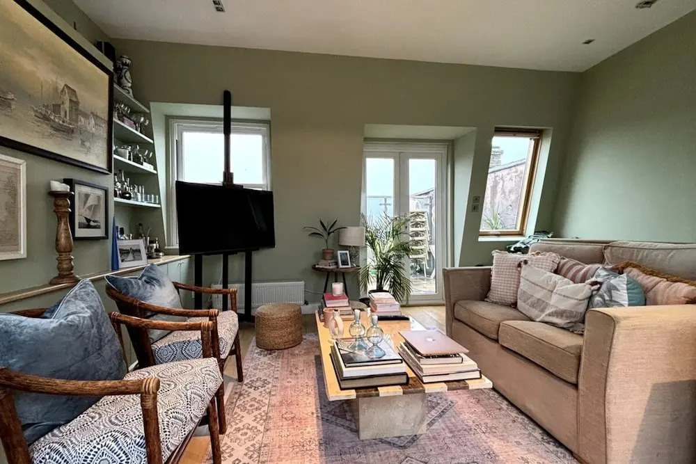 Charming 3BD Flat by the River Thames - Fulham!