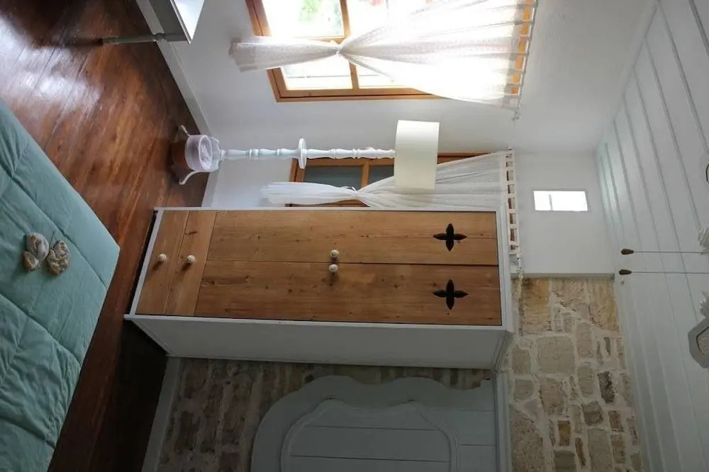 Eski Tas Hotel