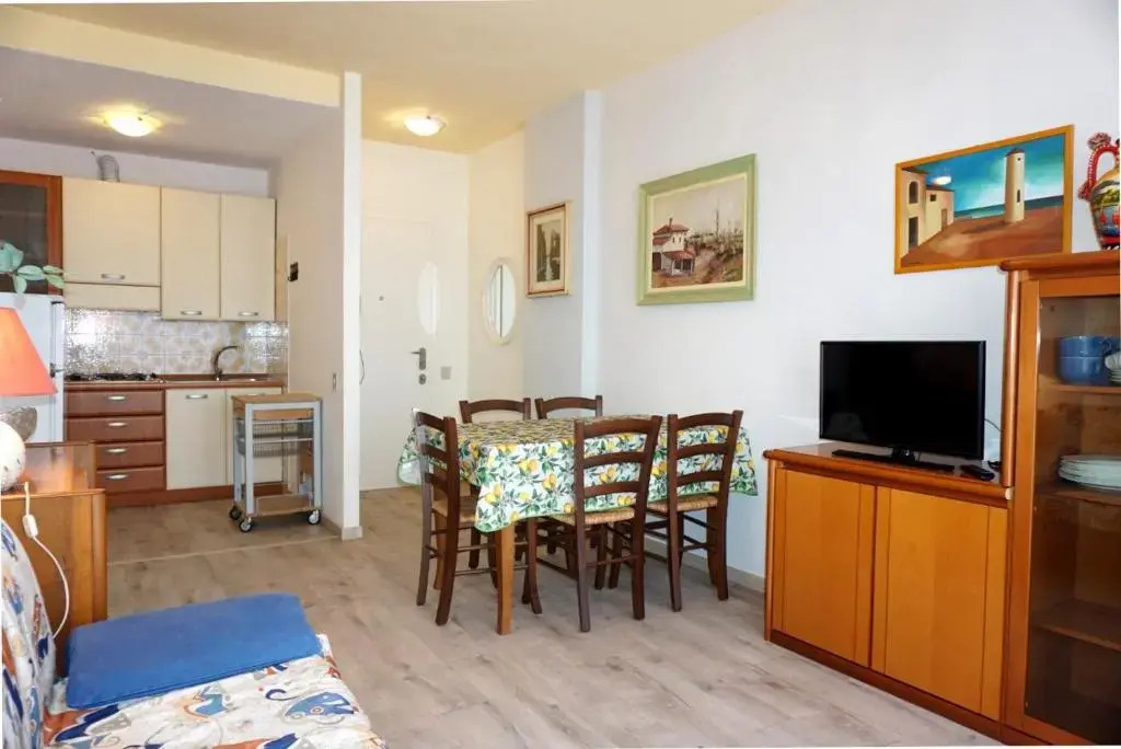 Fantastic Apartment Near the Beach in a Residence With Pool by Beahost Rentals