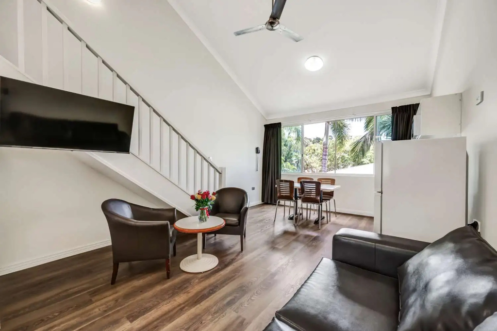 City Oasis Inn Townsville, SureStay Collection by BW