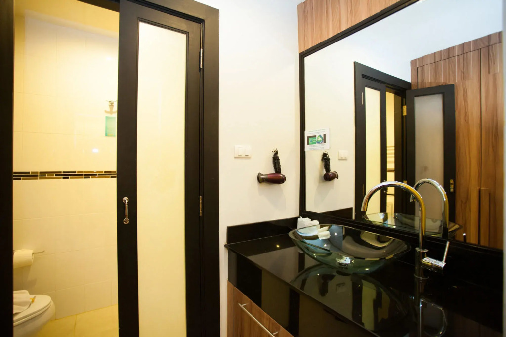 Must Sea Hotel - SHA Hotel