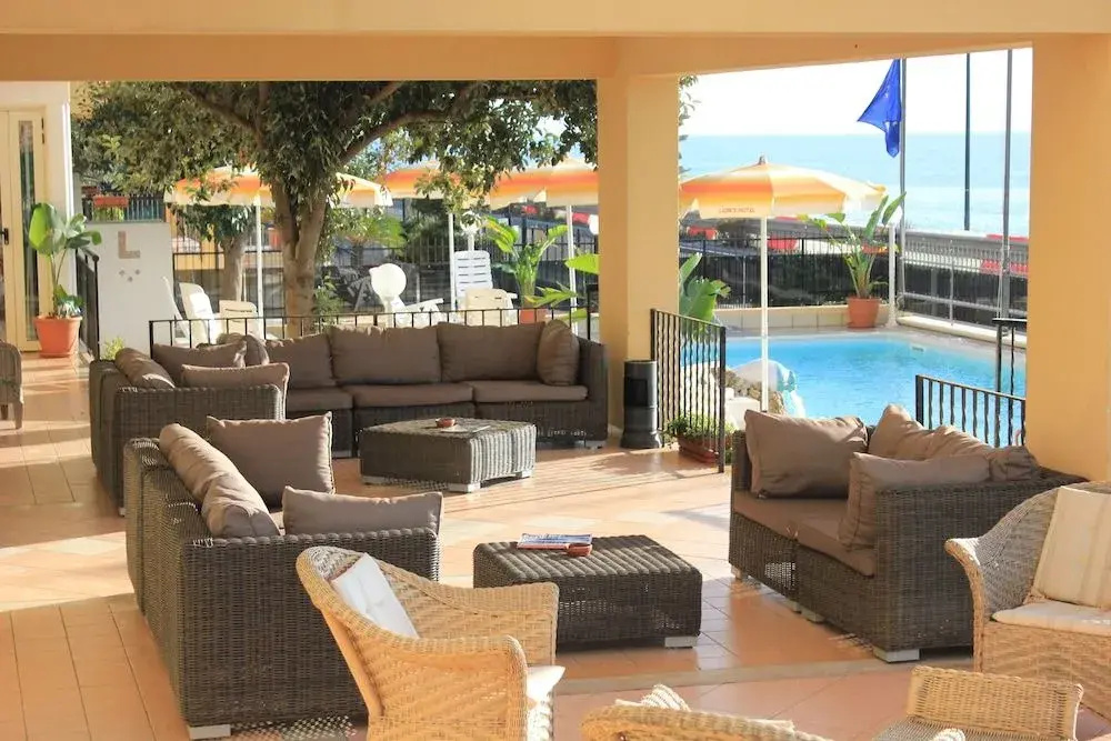 Lions Hotel