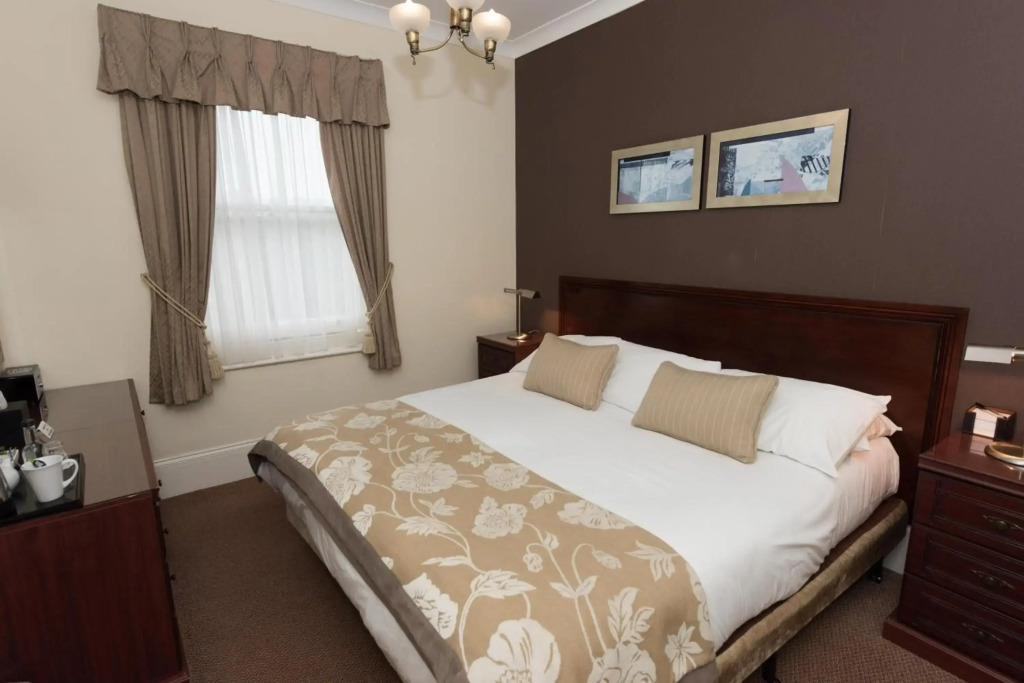 OYO Devonshire Park Hotel