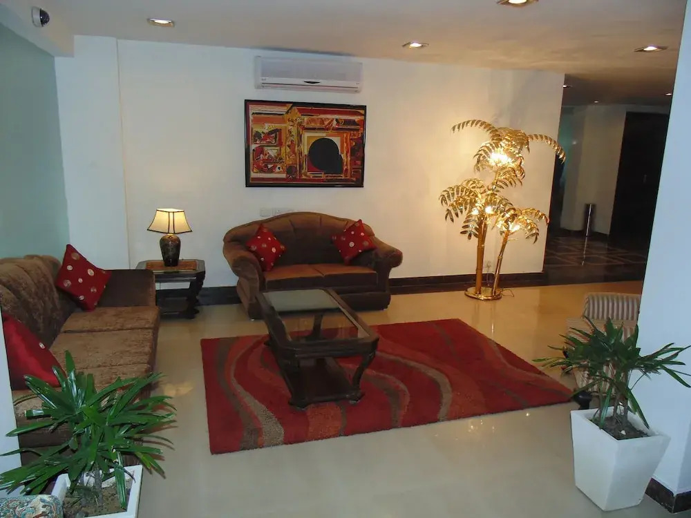 Tavisha Hotel