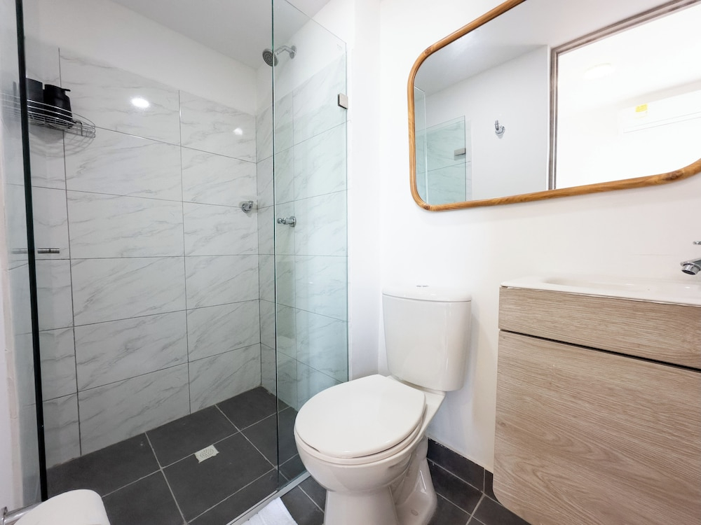 3BR Near Marbella Beach w-Ocean View