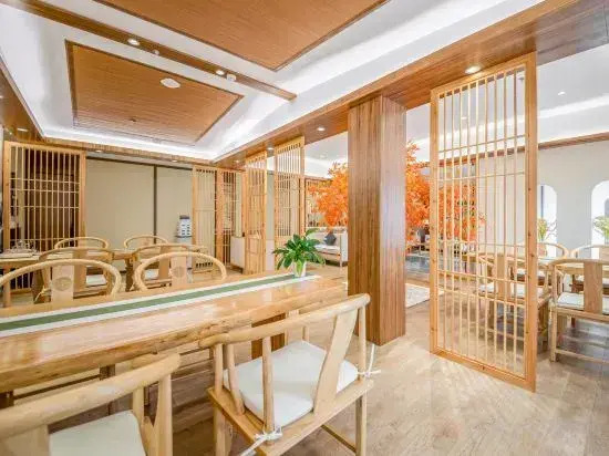 Taizhou Zimo Boutique Homestay (Fengcheng River Old Street)