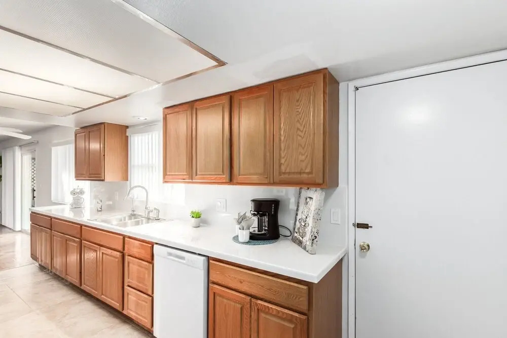 29th Phoenix 4 Bedroom Home by Redawning