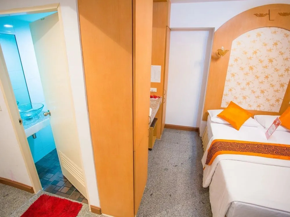 Nida Rooms Petkasem 581 Golden Place