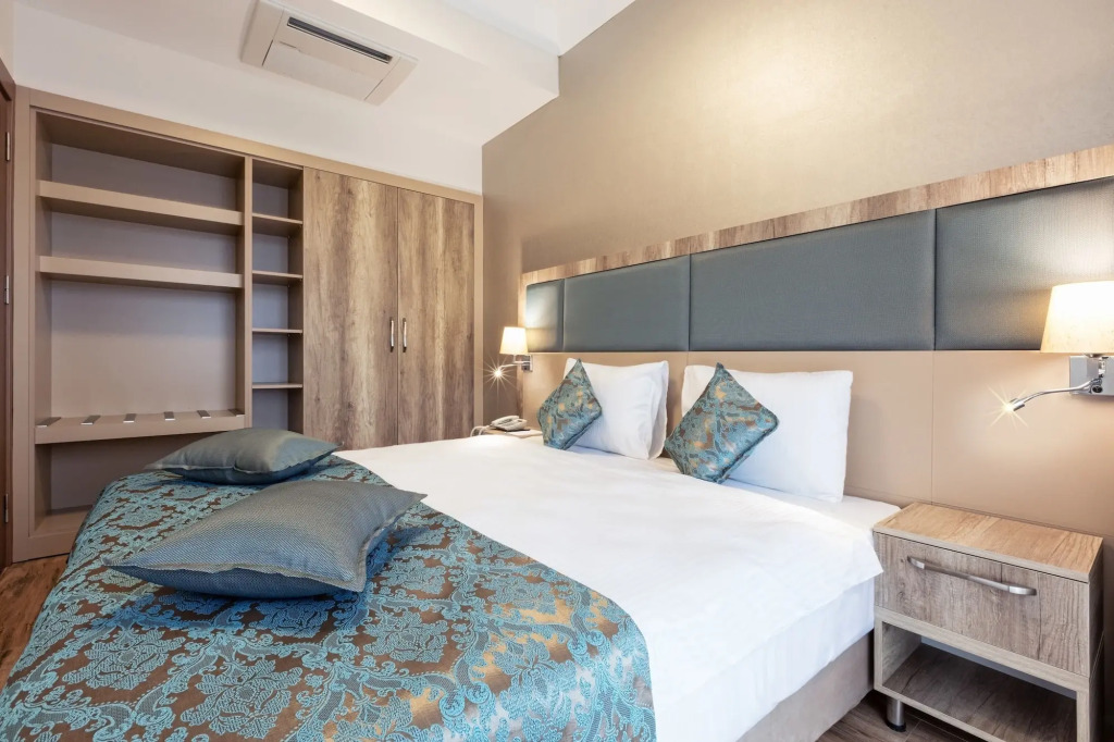 Mari Suites Hotel