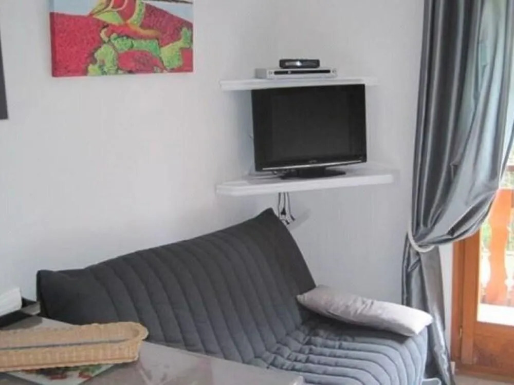 Inviting Apartment in Morzine With Balcony