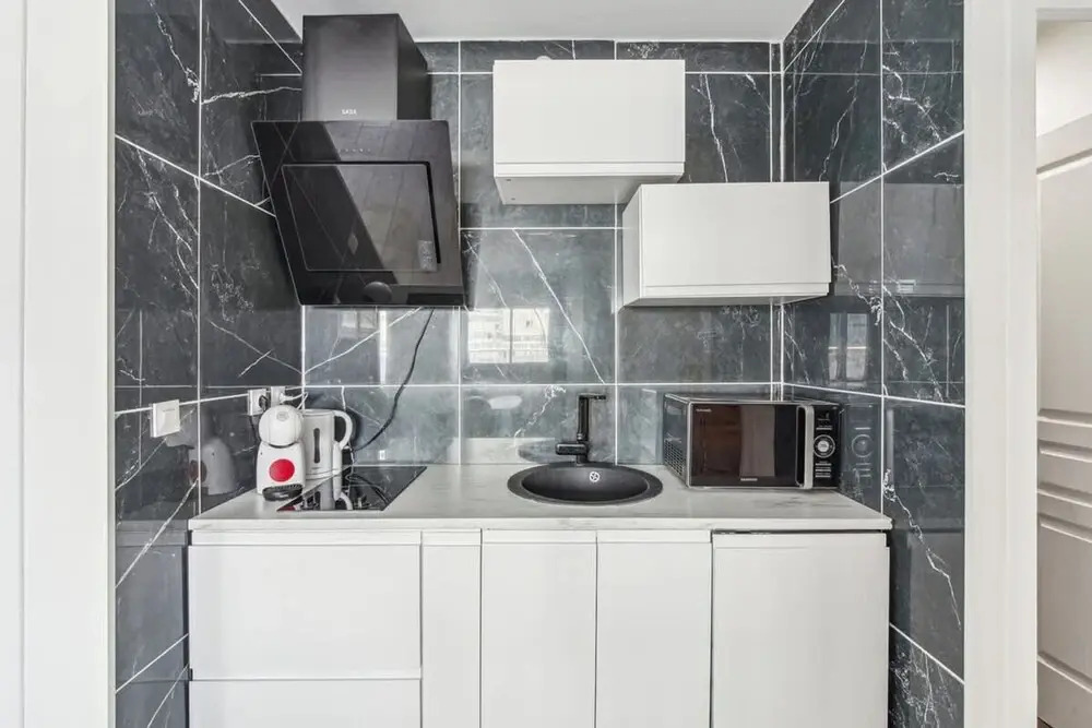 Exceptional Apartment With Terrace - La D Fense