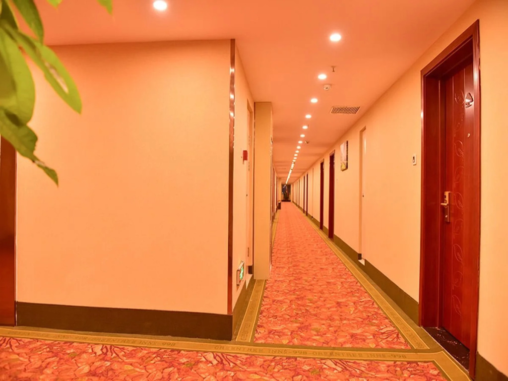 GreenTree Inn BaoDing Xiong county XiongZhou Road Express Hotel