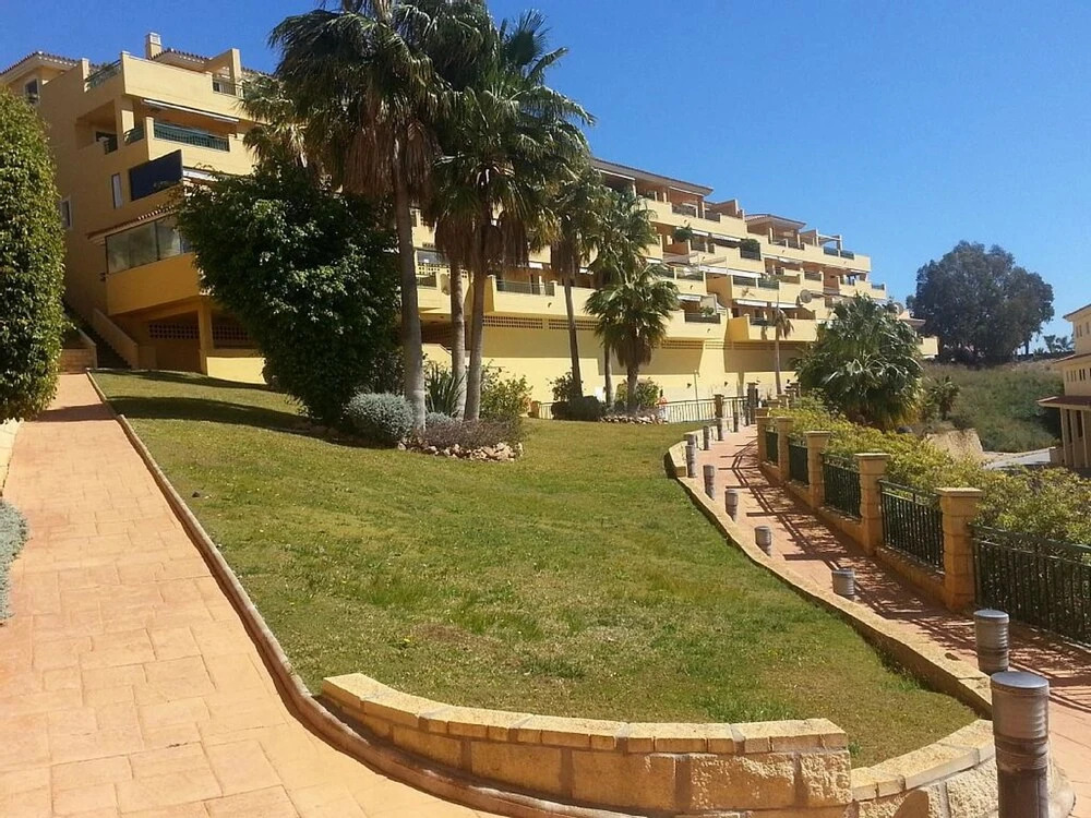 Apartment With 2 Bedrooms in Benalmádena, With Wonderful sea View, Poo
