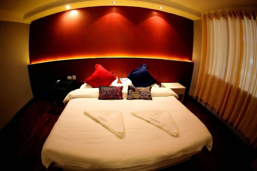 Yuxi Hotel