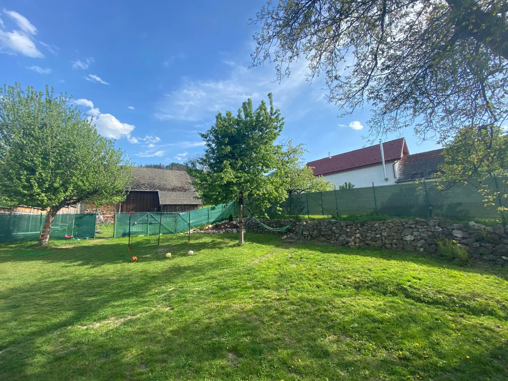 SIM House & Barn