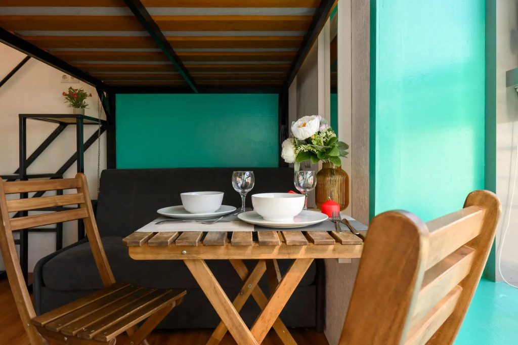 MOKO Apartments (МОКО Апартментс) на улице Саморы Машела