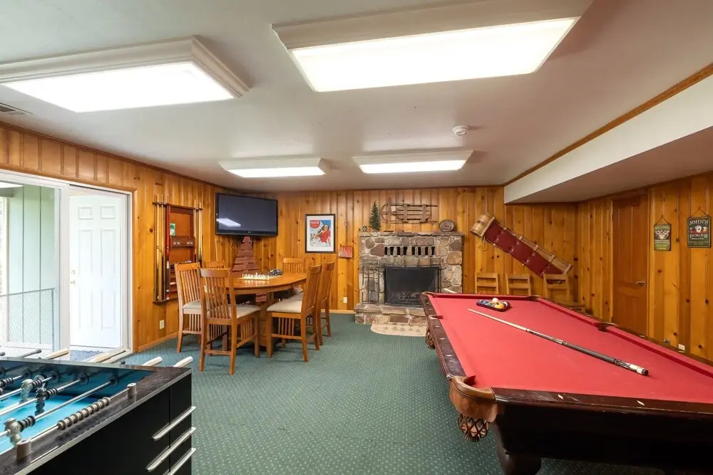 33 - Big Bear Biltmore 4 Bedroom Home by Redawning