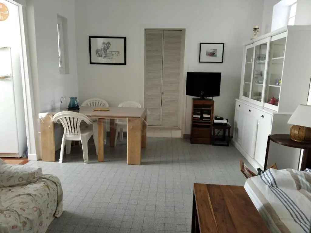 Arcachon: Charmante Maison T3 Proche Plage et Commerces, 2 Chambres, Wi-Fi, Idéale Familles - FR-1-319-35