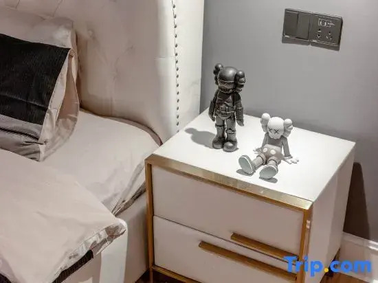 Waitan Scenic Residence Apartment