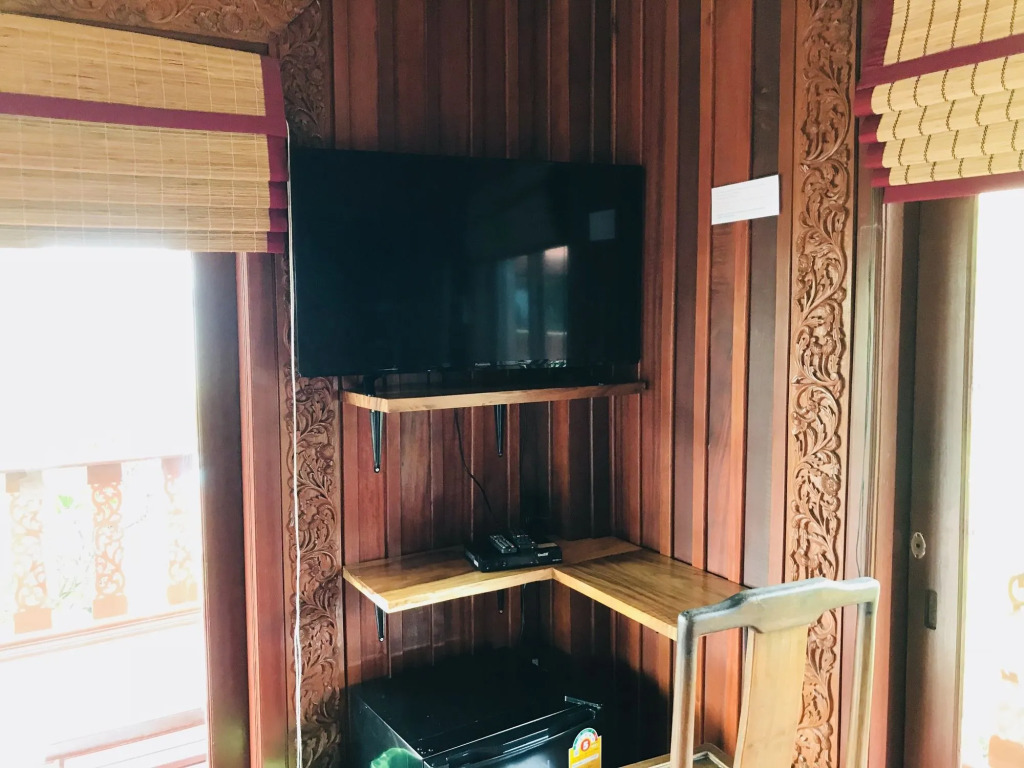 Erawan Villa Hotel