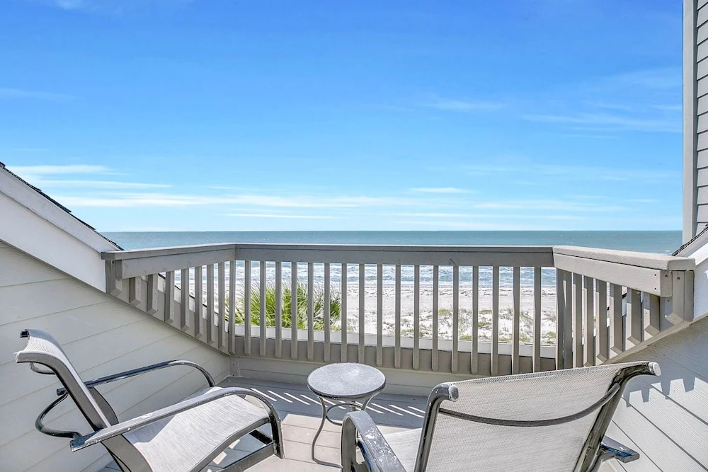 19930 Gulf Blvd Townhouse Unit 4A 2 Bedrooms 2.5 Bathrooms Townhouse