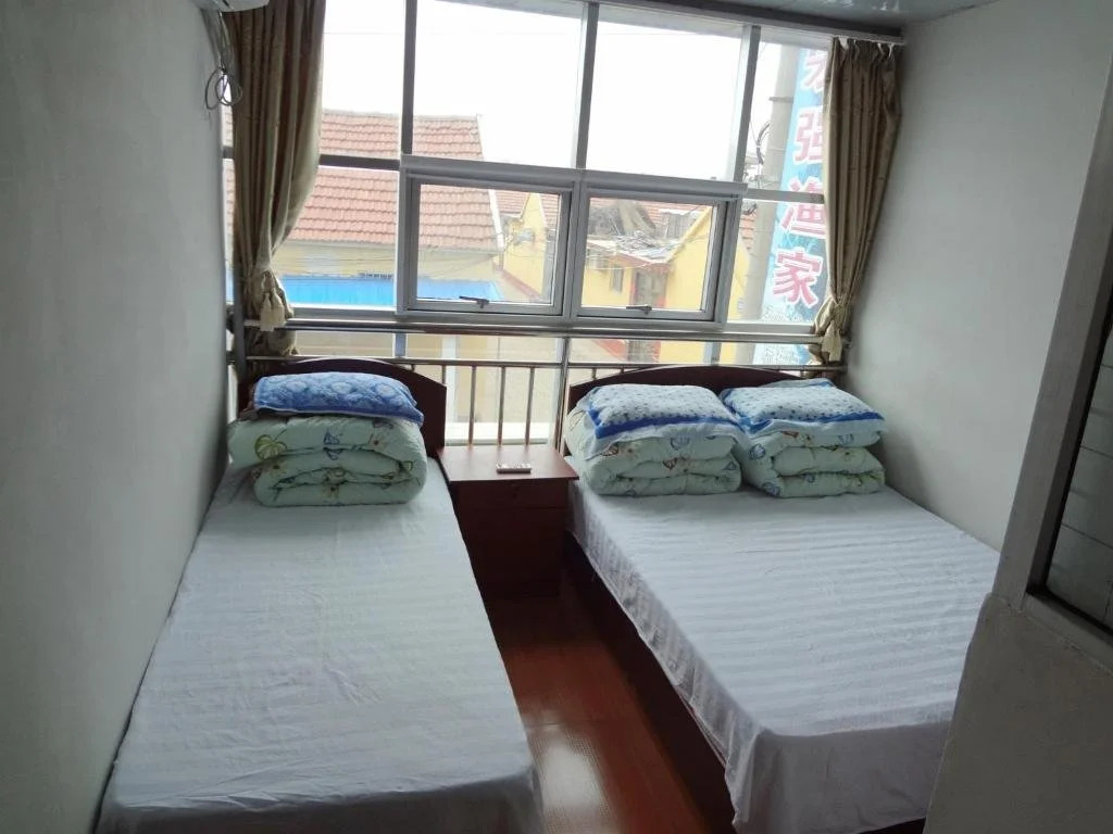 Rizhao Hongqiang Yujia Hotel