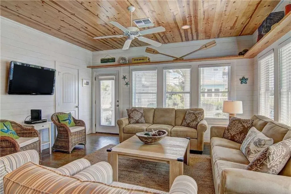 2525 S 11th St #82 - 3 Br Home
