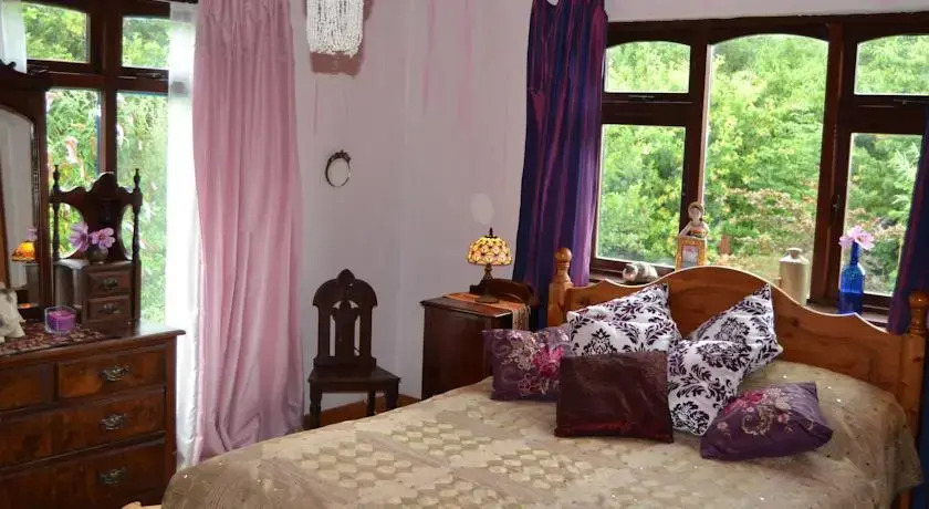 The Phoenix Vegetarian Restaurant & B&B