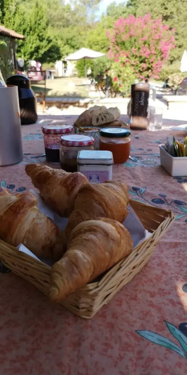 Bed And Breakfast "Les Cigales"