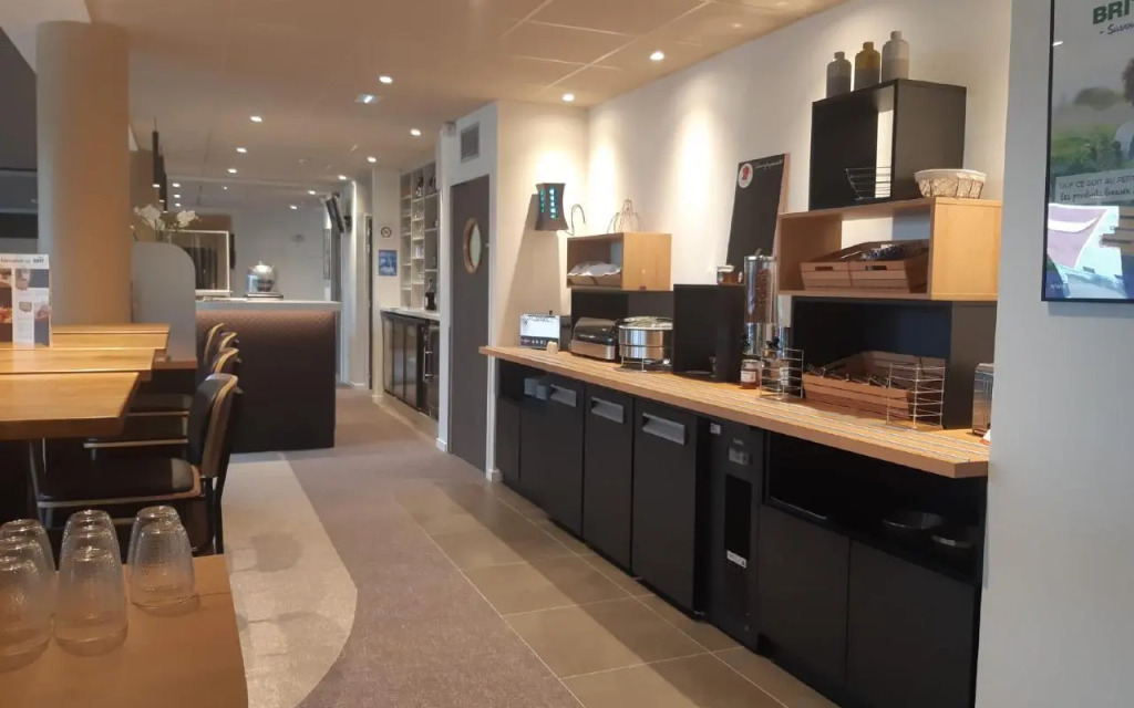 Brit Hotel Ploermel - Hotel de lHippodrome