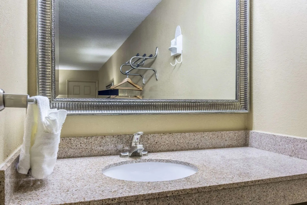 Econo Lodge Mansfield