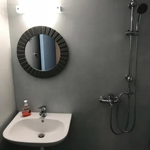 Giannakis Rooms