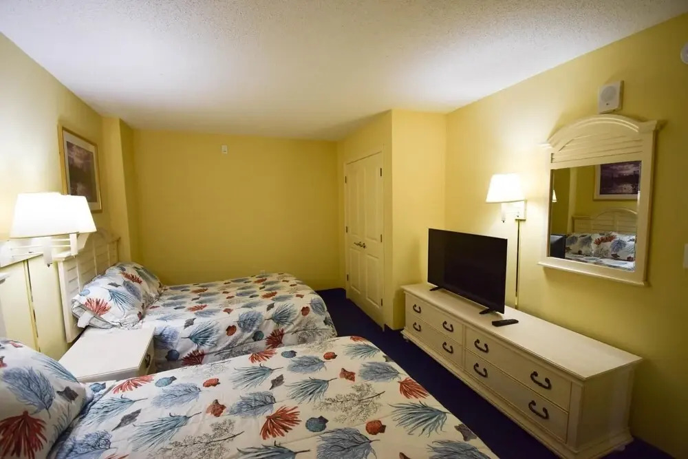 Avista South Tower 1022 2 Bedroom Condo by RedAwning, North Myrtle Beach