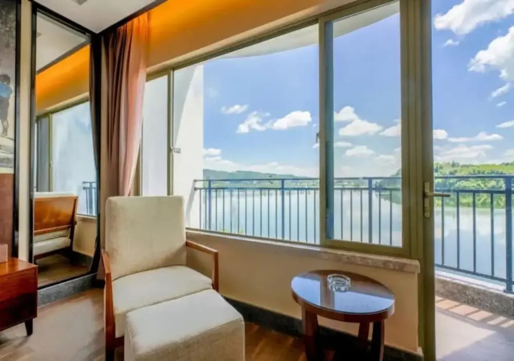 Minjiang Hotel