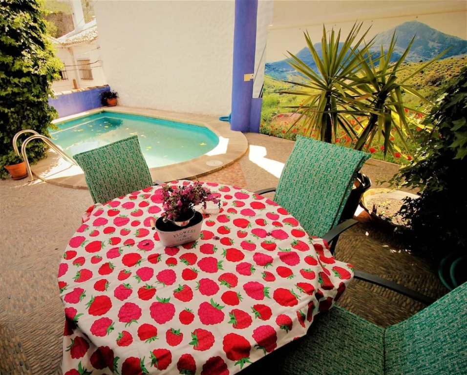 Villa With 5 Bedrooms in Benaocaz, With Wonderful Mountain View, Priva
