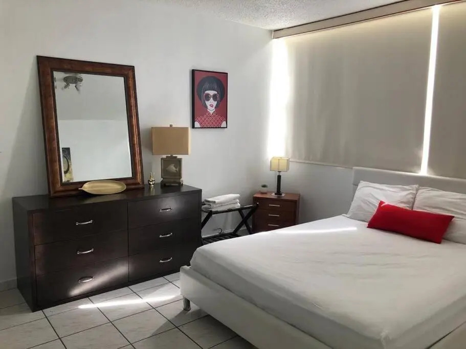 Beach Front Apt at Marbella del Caribe 3