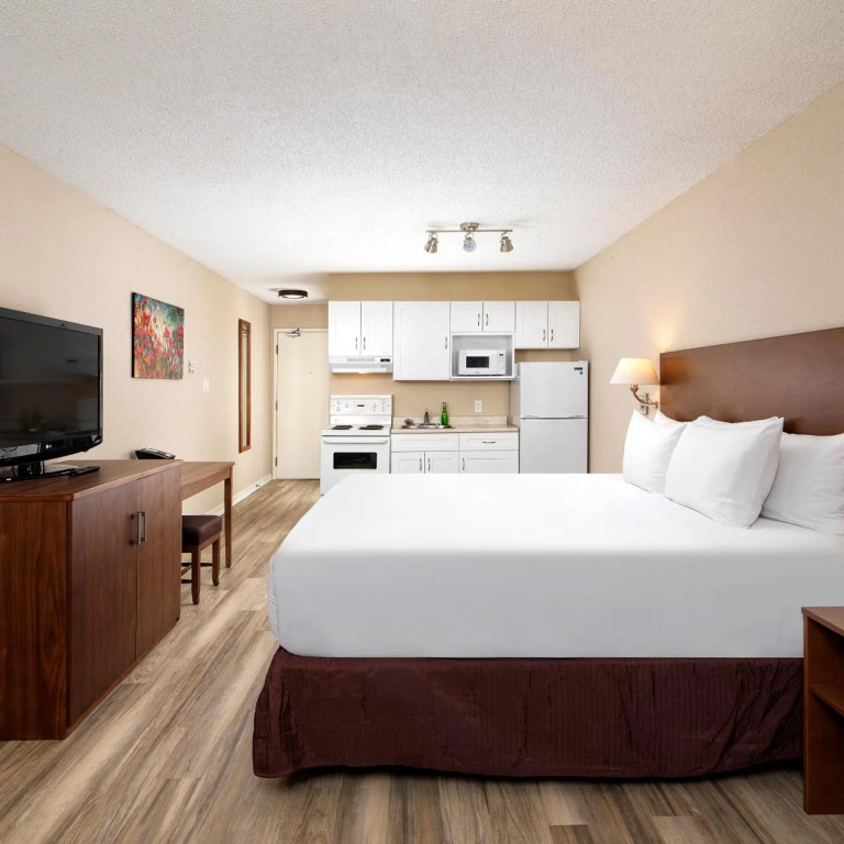 Huntingdon Hotel and Suites
