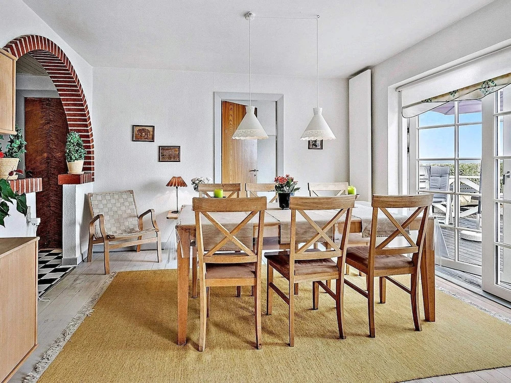 6 Person Holiday Home in Helnæs / Ebberup